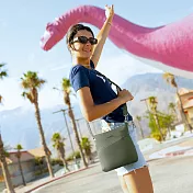 《TRAVELON》Roam 4層防盜斜背包 - 抹茶拿鐵