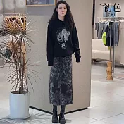 【初色】韓系簡約圓領長袖針織上衣女上衣+文藝暈染印花中長裙套裝-黑衣花裙-16366(F可選) F 黑衣花裙