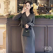 【初色】簡約收腰修身條紋針織V領長袖開衫上衣女上衣+鬆緊腰中長裙長裙套裝-灰色-16331(F可選) F 灰色