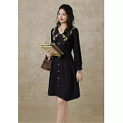 【MsMore】 大碼韓系曲線顯瘦繡花藏青短版長袖洋裝# 126765 M 藏青色