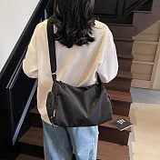 【HandStyle】側背包 極簡柔霧機能防水運動旅行側背包(86100) _黑色