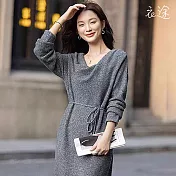 【衣途】韓系氣質堆堆領針織毛衣洋裝連衣裙(KDSQ-B980) F 深灰