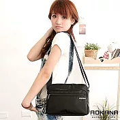 AOKANA奧卡納 MIT台灣製造 輕量簡約防潑水多隔層橫式側背包 (時尚黑) 02-020