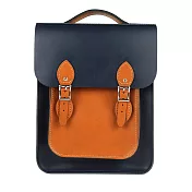 【The Leather Satchel Co.】英國原裝手工牛皮經典配色款後揹包 手提包 後背包 多功能兩用包 新款磁釦設計方便開啟(深藍棕)