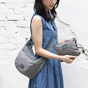 Bagcom 麻感收納斜肩包-麻灰條紋