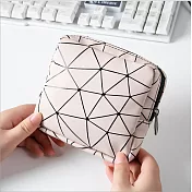 日系時尚破裂紋多功能收納包米白