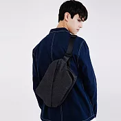 NIID Urbanature Radiant R0 Plus 行動機能單肩包 曜石黑