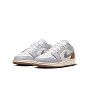 NIKE AIR JORDAN 1 LOW SE (GS) 中大童籃球鞋-灰藍-FZ5046041 US5 灰色