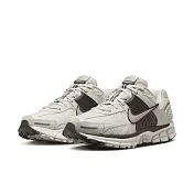 NIKE W ZOOM VOMERO 5 JD 女休閒鞋-HM9657001 US5 白色