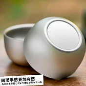 【Tihow 鈦好】日式匠人質感雙層隔熱純鈦茶杯50ml 2入組 (主人杯 品茗杯 長輩禮物 純鈦茶杯組)