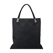 ISSEY MIYAKE 三宅一生 BAOBAO  TRACK 尼龍格紋8X8托特包(多色)- 黑