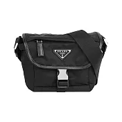 PRADA 銀色三角牌Logo 再生尼龍釦式小斜背包 (黑色)