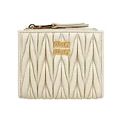 MIU MIU 金字納帕軟皮拉鍊零錢袋釦式二折短夾 (白色)