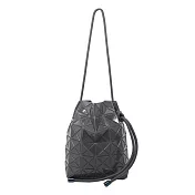 ISSEY MIYAKE 三宅一生 BAOBAO WRING ONE-TONE 亮面抽繩水桶包(多色選)- 鐵灰