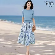 【初色】簡約純色短袖針織衫上衣女上衣+文藝花卉印花傘裙中長半身裙套裝-藍衣花裙-15337(F可選) F 藍衣花裙