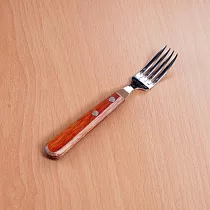 【日本青芳製作所】職人木柄 不鏽鋼叉子16cm ‧ 棕