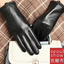 seoul show首爾秀 麻花編織小花扣頭層小綿羊皮珊瑚絨女士真皮觸控保暖手套 黑色