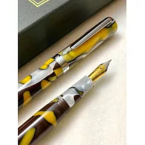 3952老山羊─馬卡道 秋黃 雙色鋼尖鋼筆 秋黃 秋黃