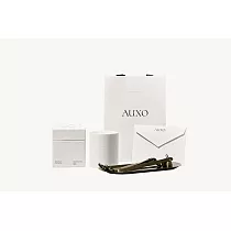 AUXO香氛蠟燭限定套組(含250g天然植物大豆蠟+古銅滅燭器具組) 附緞帶+手提袋+卡片