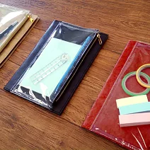 【WORLD CRAFT】可滑手機收納型筆記本書衣B6