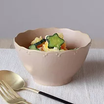 【日本小倉陶器】美濃燒 優雅花邊 陶瓷餐碗13cm ‧ 棕