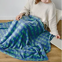 【日本現代百貨】arne法蘭絨 輕盈柔軟保暖毛毯 ‧ 森林(藍)