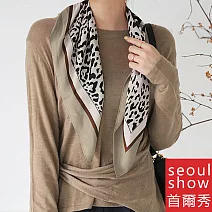 seoul show首爾秀 韓日版綜合方領巾仿真桑蠶絲緞面圍巾頭巾雪紡絲巾  2_乳牛花紋 卡其邊
