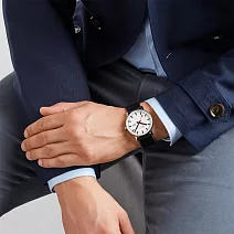 MONDAINE 瑞士國鐵evo2 Vegan時光走廊植物皮革腕錶 - 黑40mm / 40210LBV