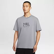 NIKE AS M NK TEE M90 OC VERB 男短袖上衣-HJ3432065 M 灰色
