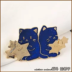 『坂井.亞希子』宇宙星空藍貓五角星造型髮夾 ─貓咪抱星款