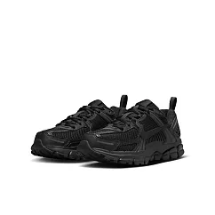 NIKE VOMERO 5 (GS) 中大童 女休閒鞋─黑─HF6998001 US4 黑色