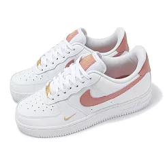 Nike 休閒鞋 Wmns Air Force 1 07 ESS 女鞋 白 乾燥玫瑰粉 AF1 刺繡 小勾 CZ0270─103