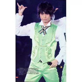 博客來 伊野尾慧完全寫真專集 Zoom In 伊野尾慧