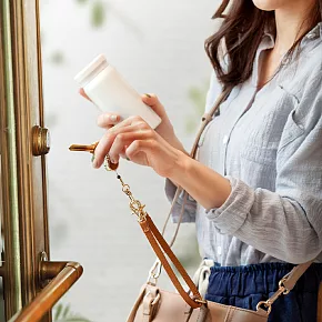 CHENSON真皮鑰匙掛繩 手腕繩 伸縮掛繩(繩+扣組合) 咖啡 (W20910-B)