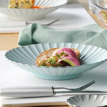 【日本Aito製作所】瀨戶燒｜經典花形 深盤23cm ‧ 珍珠藍