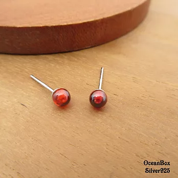 簡單自然。紅色石榴石球球造型925純銀貼耳耳環 (外鍍專櫃級正白K) 4MM