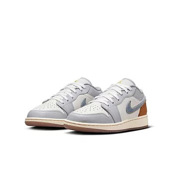 NIKE AIR JORDAN 1 LOW SE (GS) 中大童籃球鞋-灰藍-FZ5046041 US4 灰色