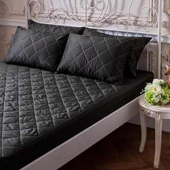 【AGAPE雅家倍】MIT台灣製 防潑水防蹣抗菌床包式保潔墊 加大6x6.2尺 經典黑