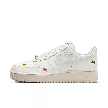 NIKE WMNS AIR FORCE 1 07 女 休閒鞋 IQ1143100 US5 白色