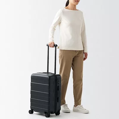 【MUJI 無印良品】四輪硬殼止滑拉桿箱36L 黑色