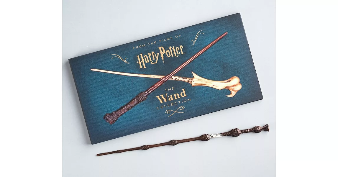 哈利波特魔杖禮盒組（接骨木魔杖+魔杖特輯）Harry Potter: The Wand Collection Gift Set | 拾書所