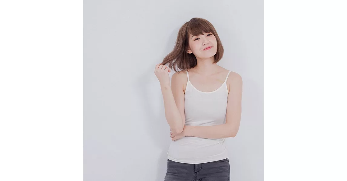 Yaffa 細肩帶背心FREE白
