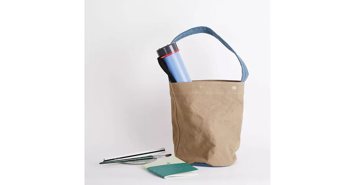 蘑菇帆布肩背包 / 阿福 / 褐土