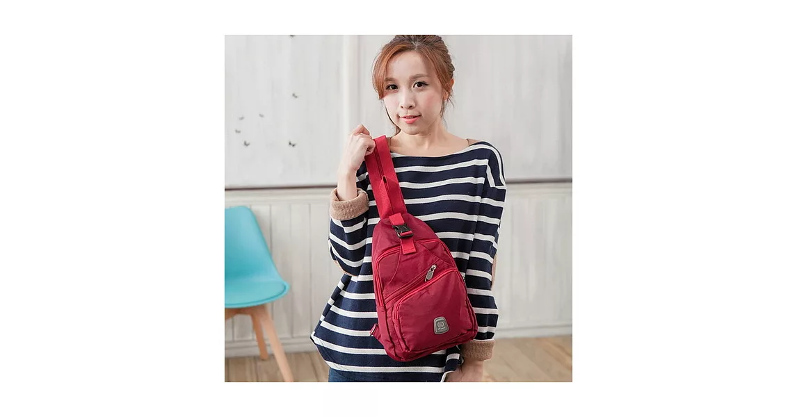 Nuport妮柏兒 防潑水二用斜胸包#9001沉穩紅