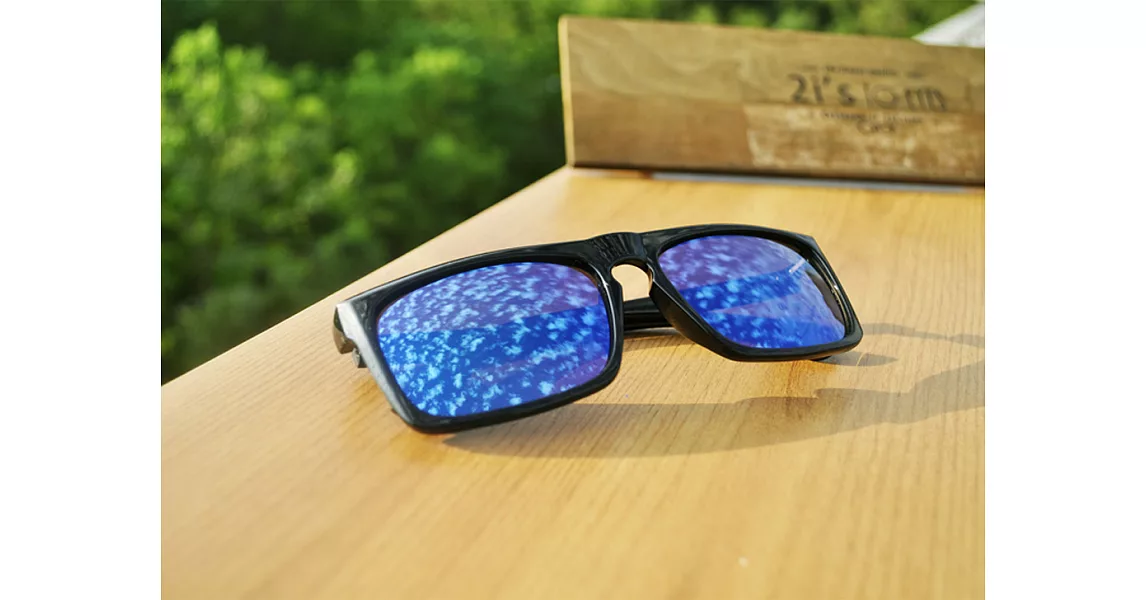 2i’s│Harper H3 太陽眼鏡│黑色方框│藍色反光鏡片│抗UV400