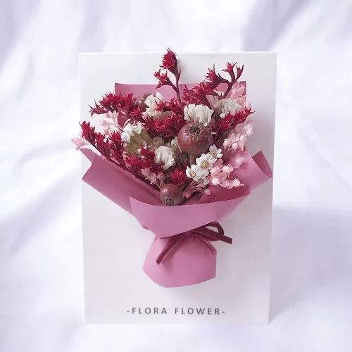 博客來 U Flora Flower 手作乾燥花卡片 七色可選 藍灰色 博客來 U Flora Flower 手作乾燥花卡片 七色可選 藍灰色