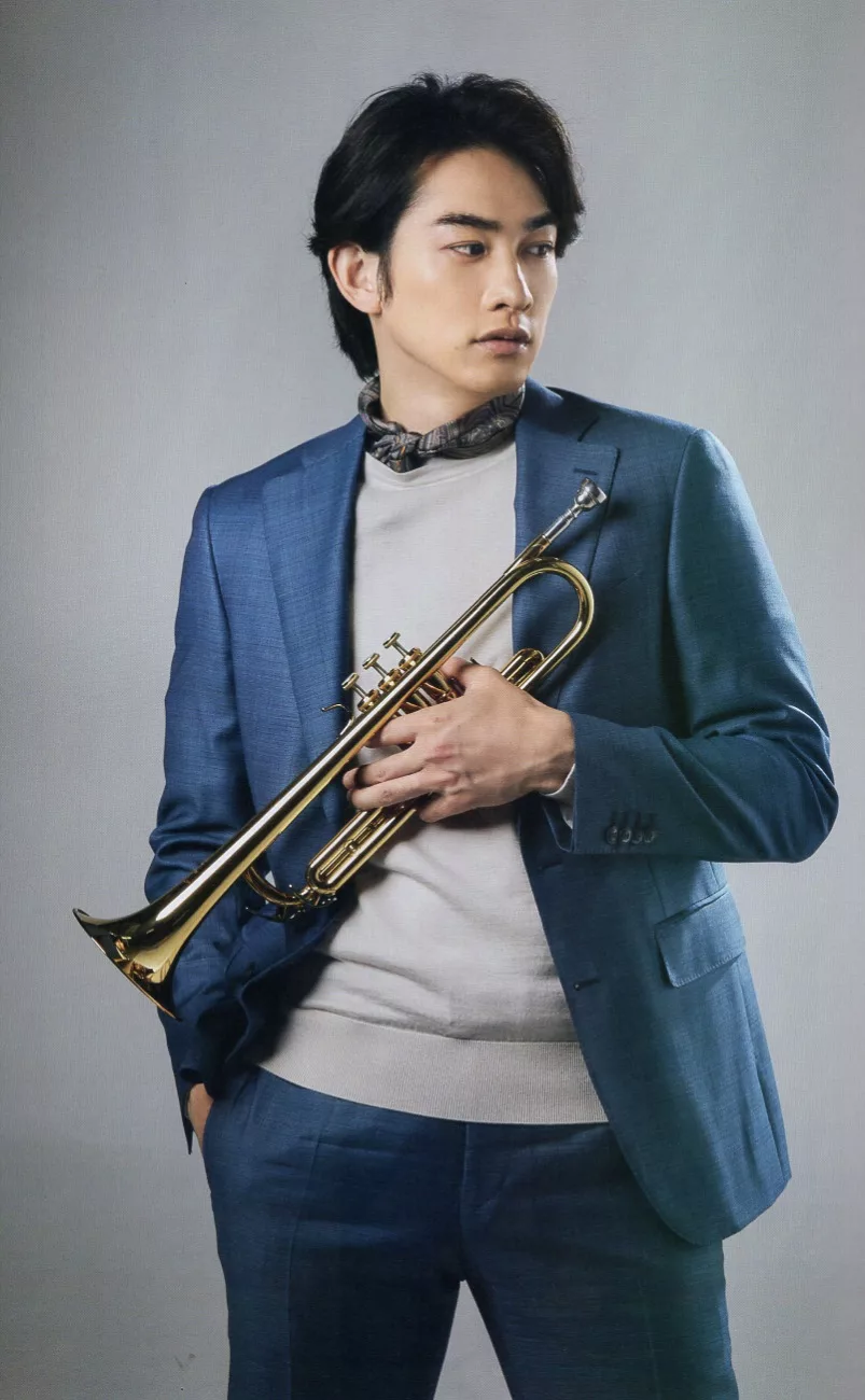 町田啓太《太陽與波麗露》