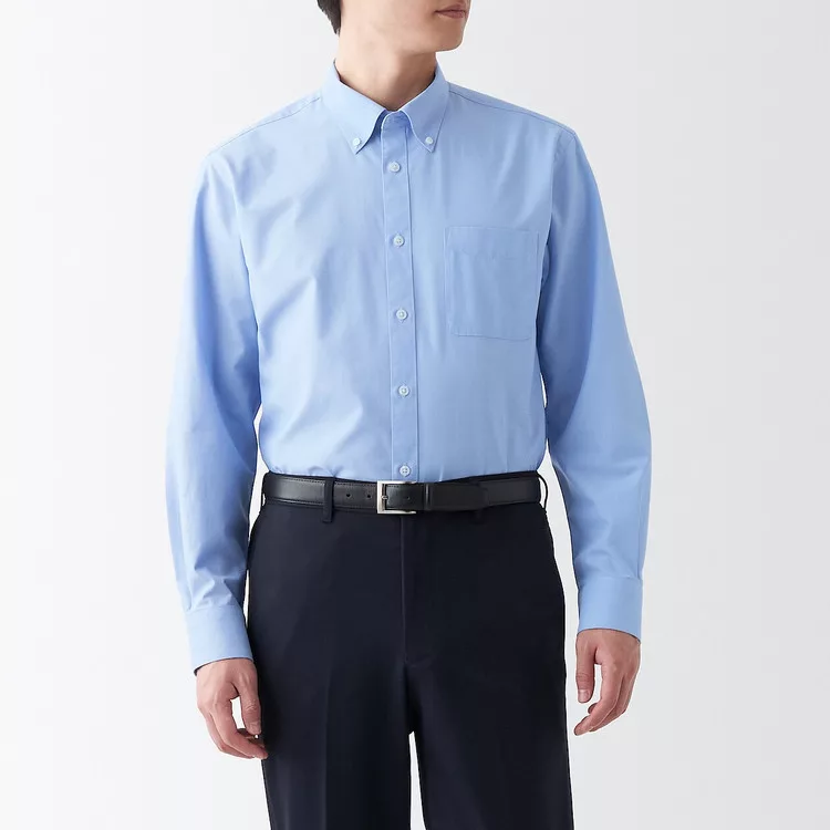 【MUJI 無印良品】男有機棉不易起皺扣領長袖襯衫 S 淡藍