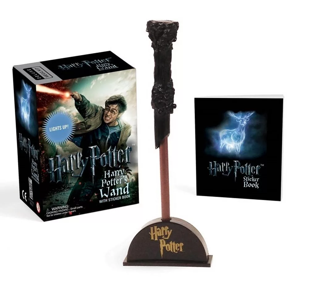 哈利波特魔杖迷你版（可發光）附貼紙書 Harry Potter Wizard’s Wand With Sticker Book: Lights Up!