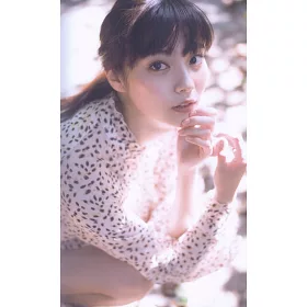 博客來 新川優愛寫真集 Atlas 博客來 新川優愛寫真集 Atlas